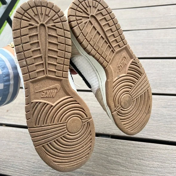 Nike Dunk Hi Retro NN "Toasty" Rattan/Black-Summit White-Sail - Picture 4 of 8